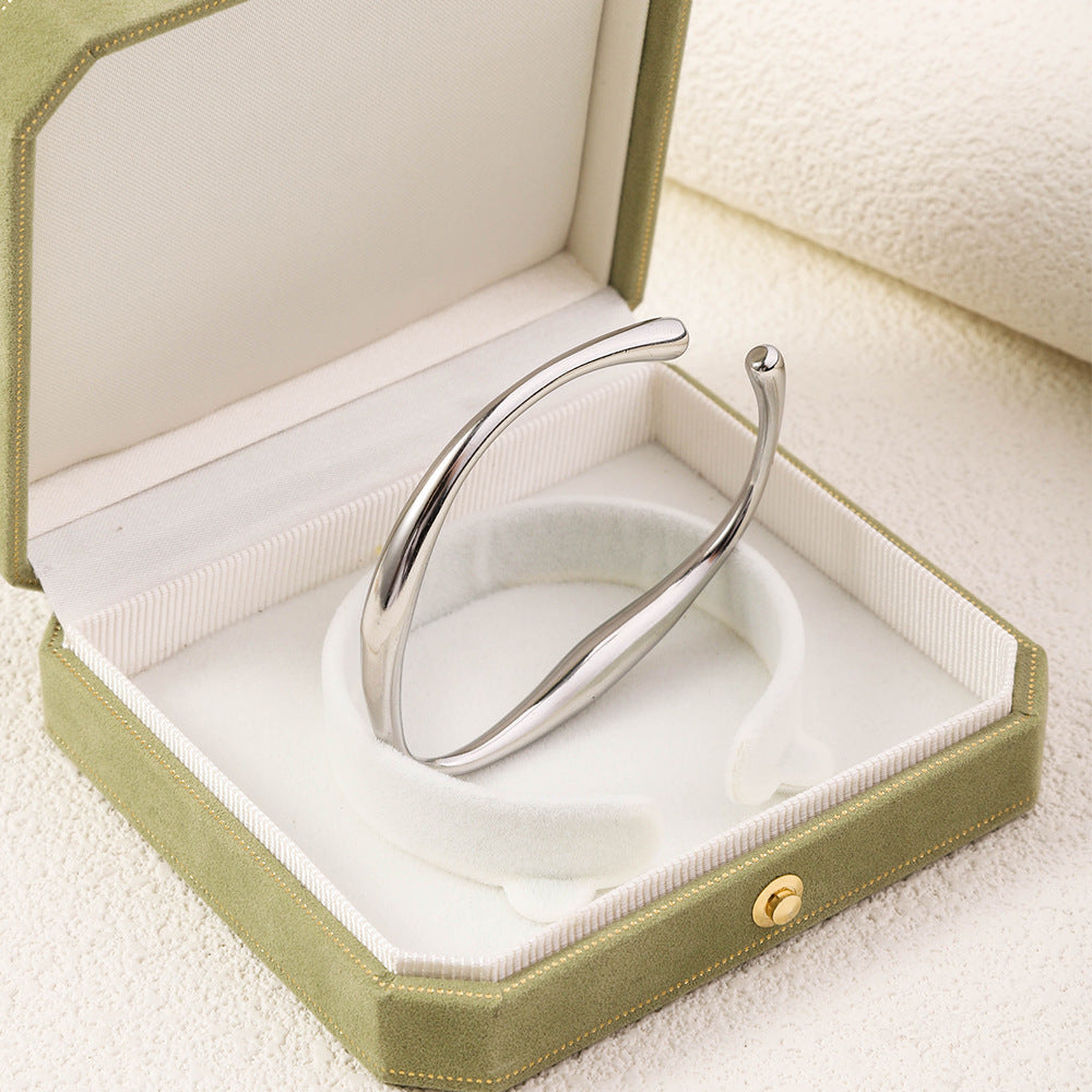 Wholesale Simple, Light Luxury, High Grade Stainless Steel 18k Real Gold Fashion Trend Bracelet